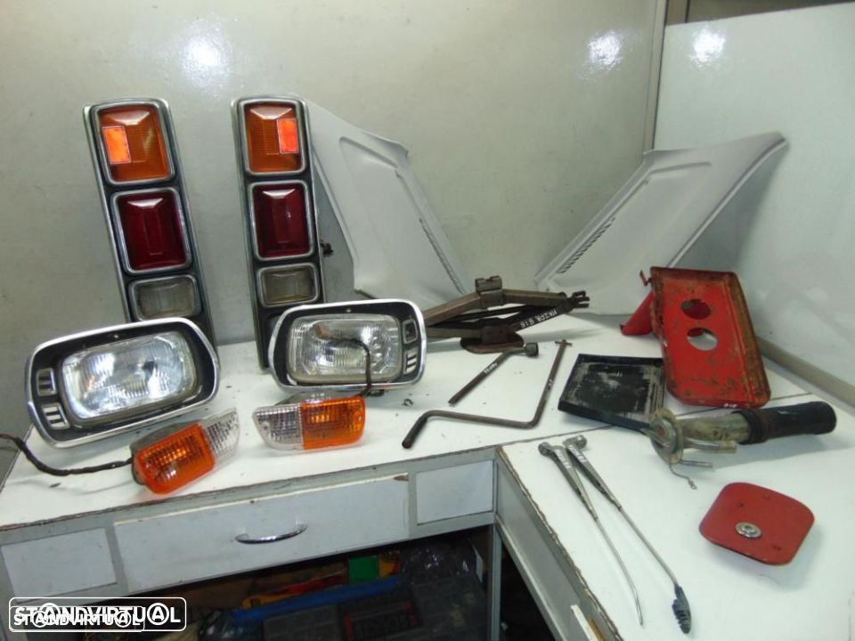 Mazda 818 farolins - 1