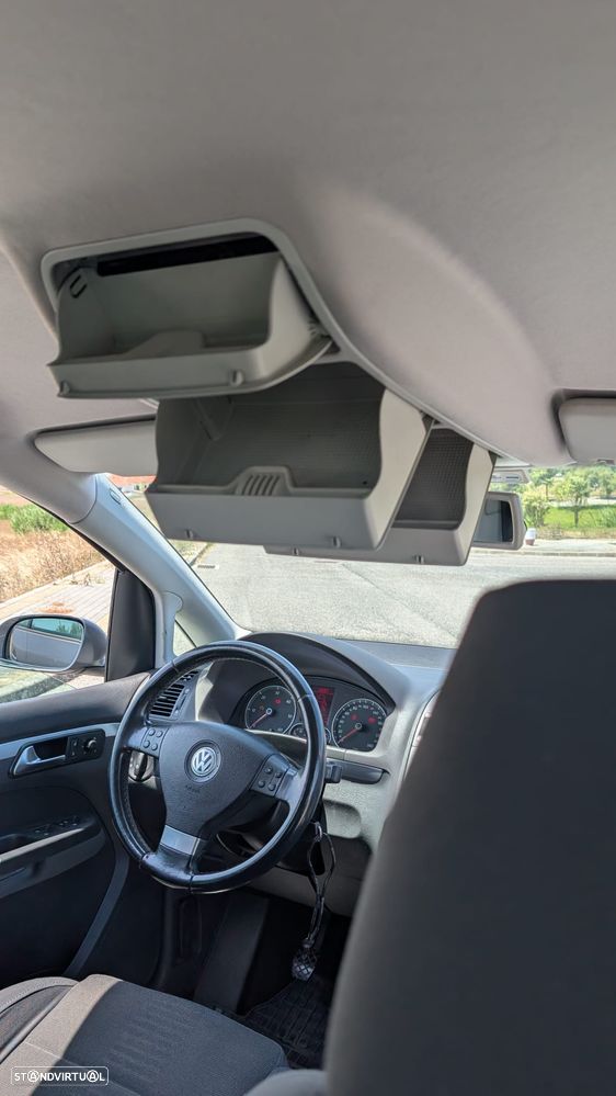 VW Touran 1.9 TDi Trendline 7L - 21