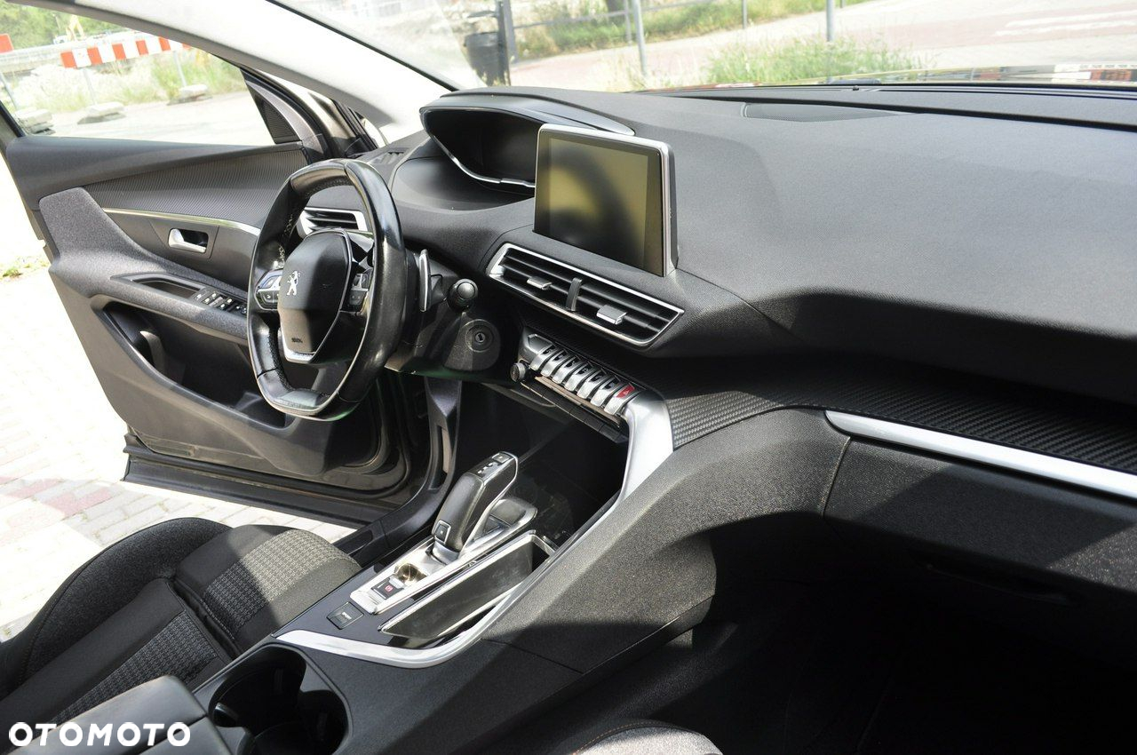 Peugeot 3008 - 13