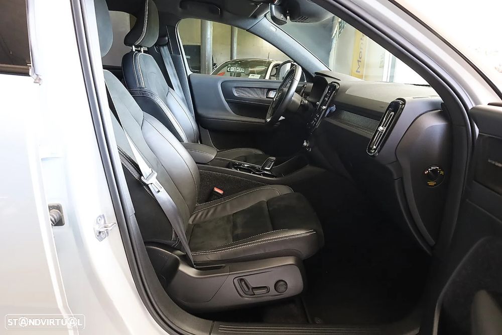Volvo XC 40 1.5 T5 PHEV R-Design - 44