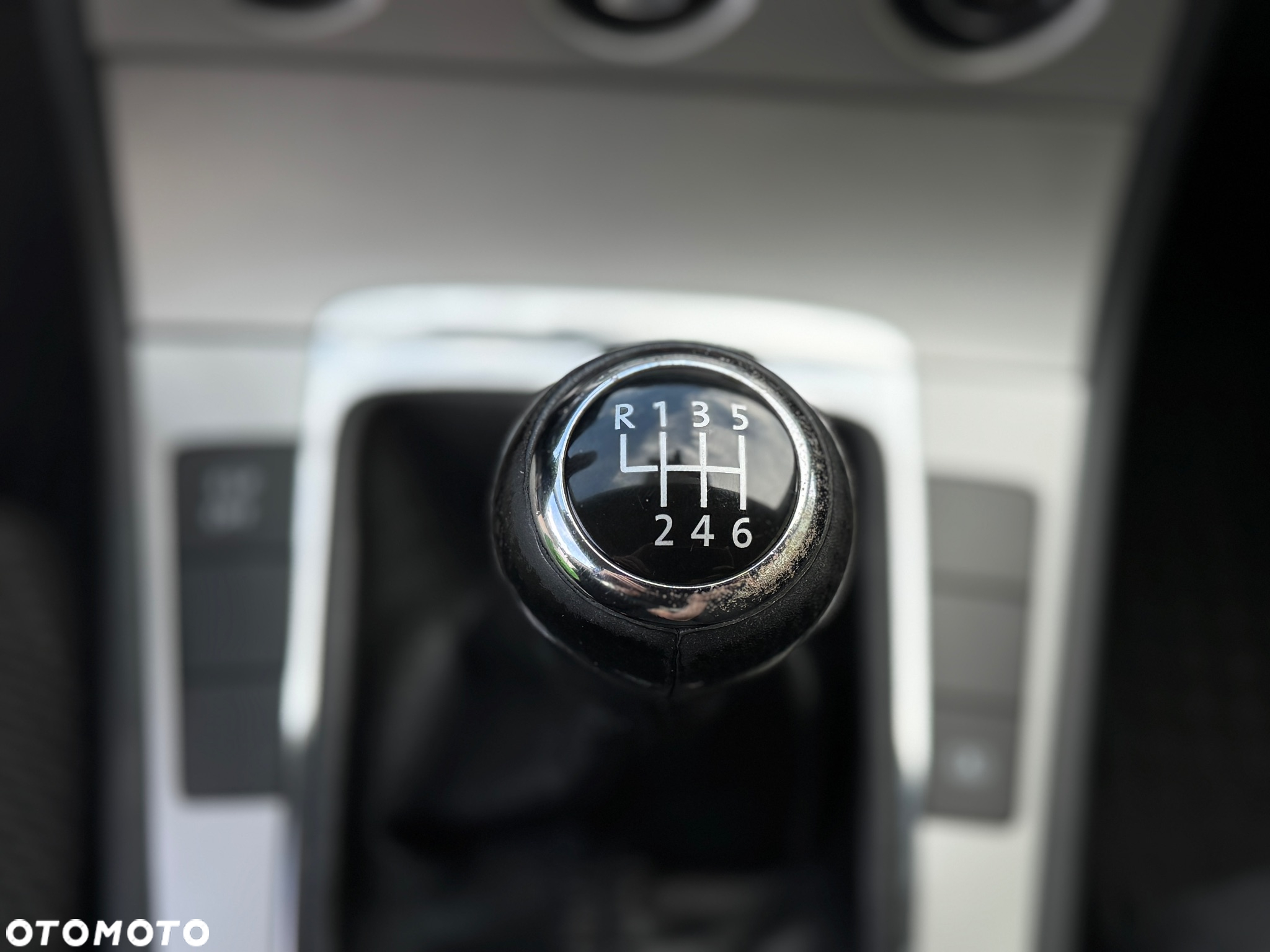 Volkswagen Passat 2.0 TDI Comfortline - 19