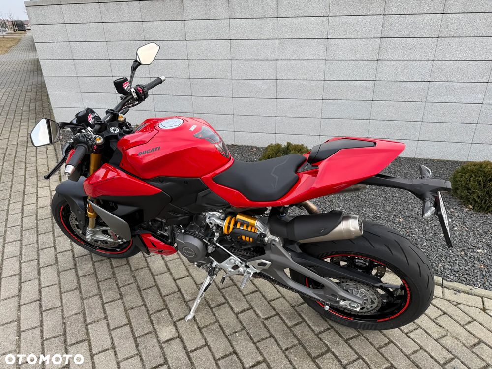 Ducati Streetfighter V2 - 11