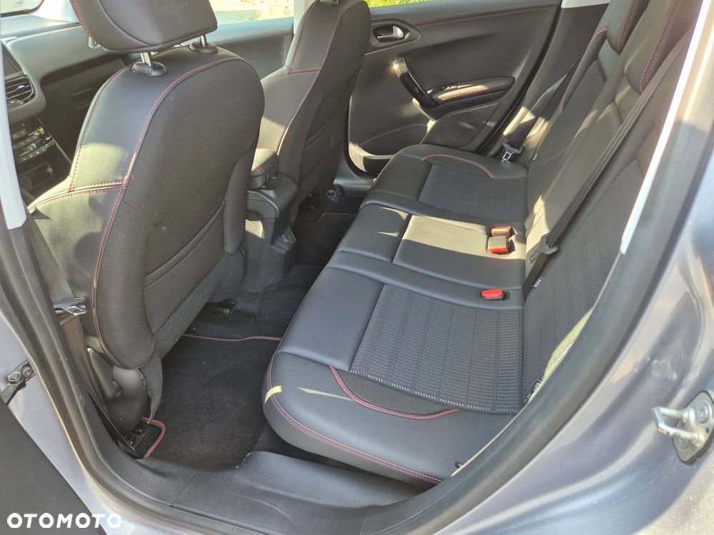 Peugeot 2008 PureTech 110 Stop&Start GT-Line Edition - 7