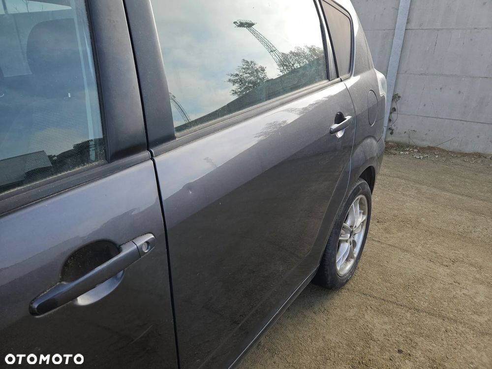 Drzwi lewe tylne Toyota Corolla Verso II 2008r 1G3 - 2
