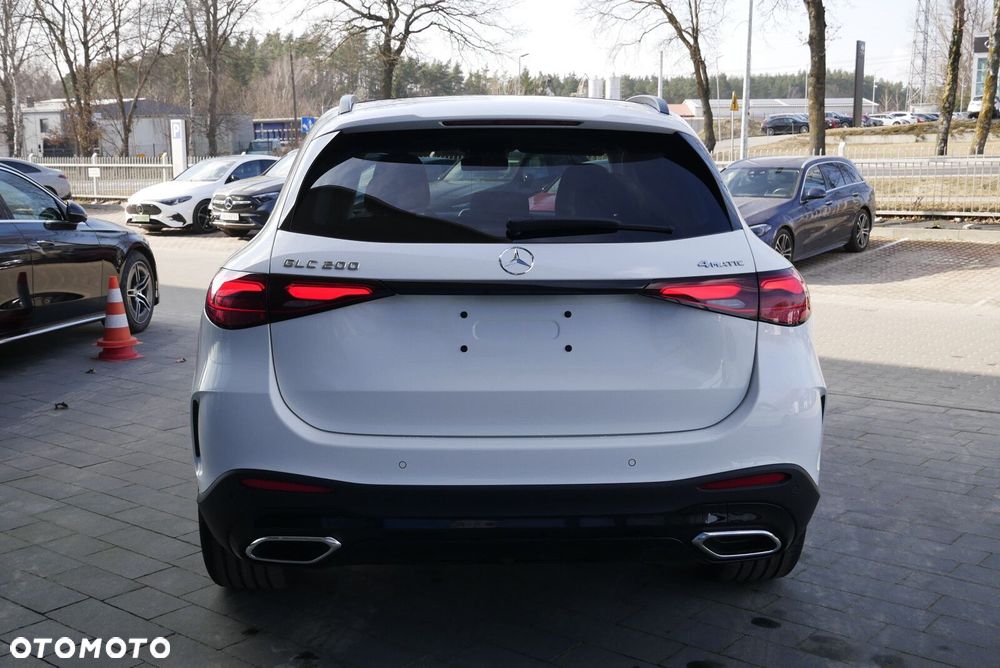 Mercedes-Benz GLC - 6