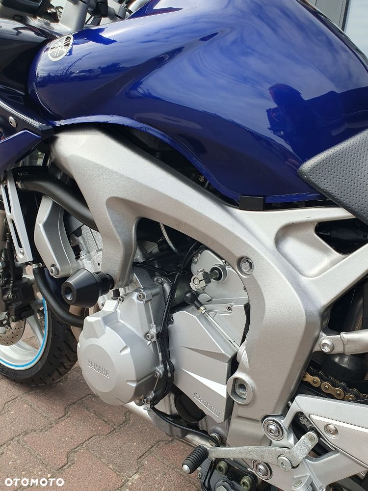 Yamaha FZ6 - 15