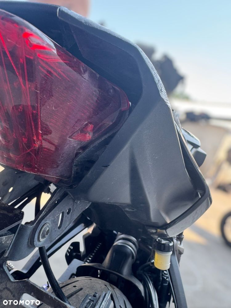 Yamaha MT - 24