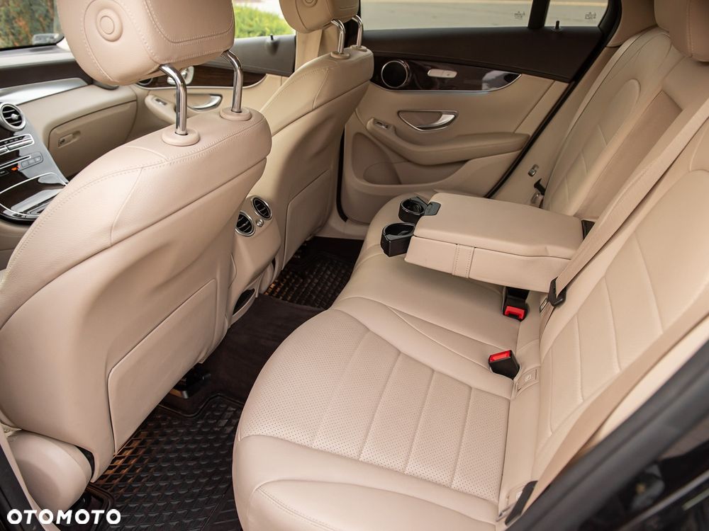 Mercedes-Benz GLC 300 4-Matic - 27