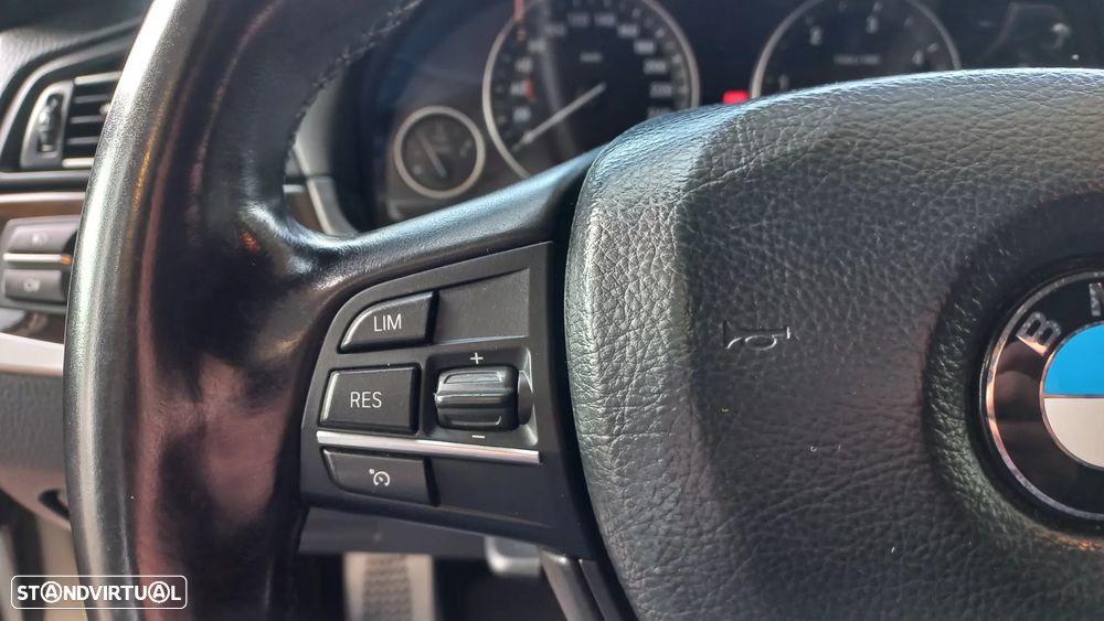 BMW 520 d Pack M Auto - 12