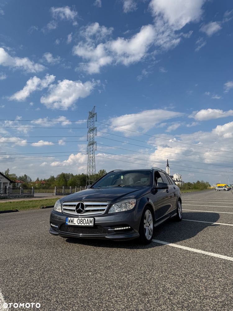 Mercedes-Benz Klasa C 250 CDI 4Matic 7G-TRONIC Avantgarde Edition - 4