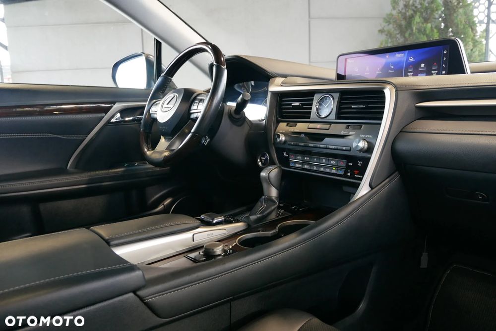 Lexus RX - 31