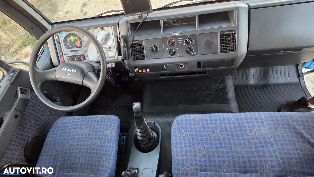 MAN LE 180 - 7,5t  - platforma impecabil 213.ooo km - 9
