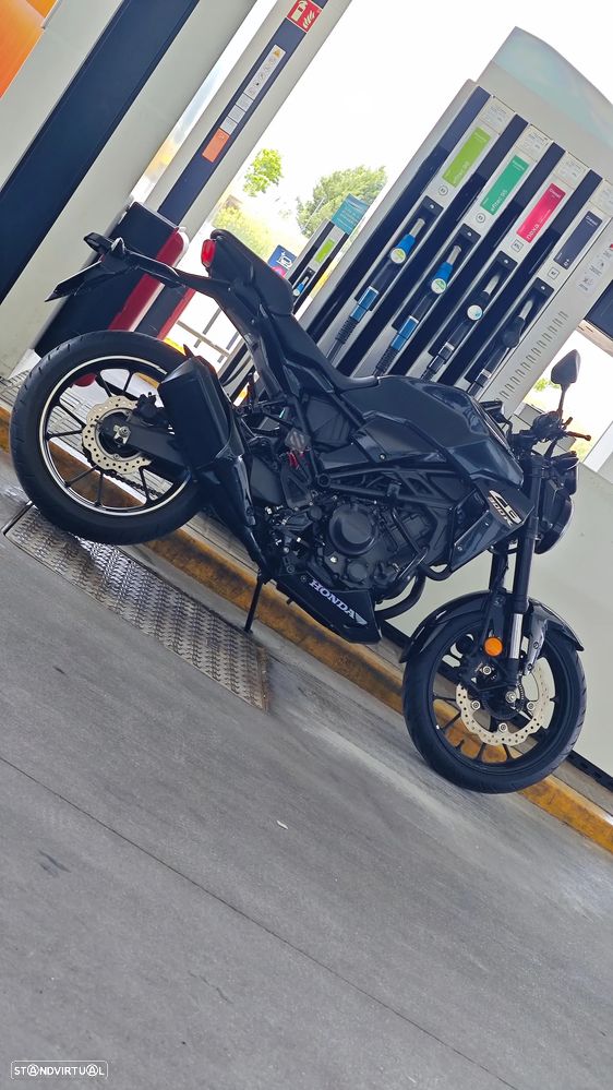 Honda CB CB300R Neo Sport Café - 13