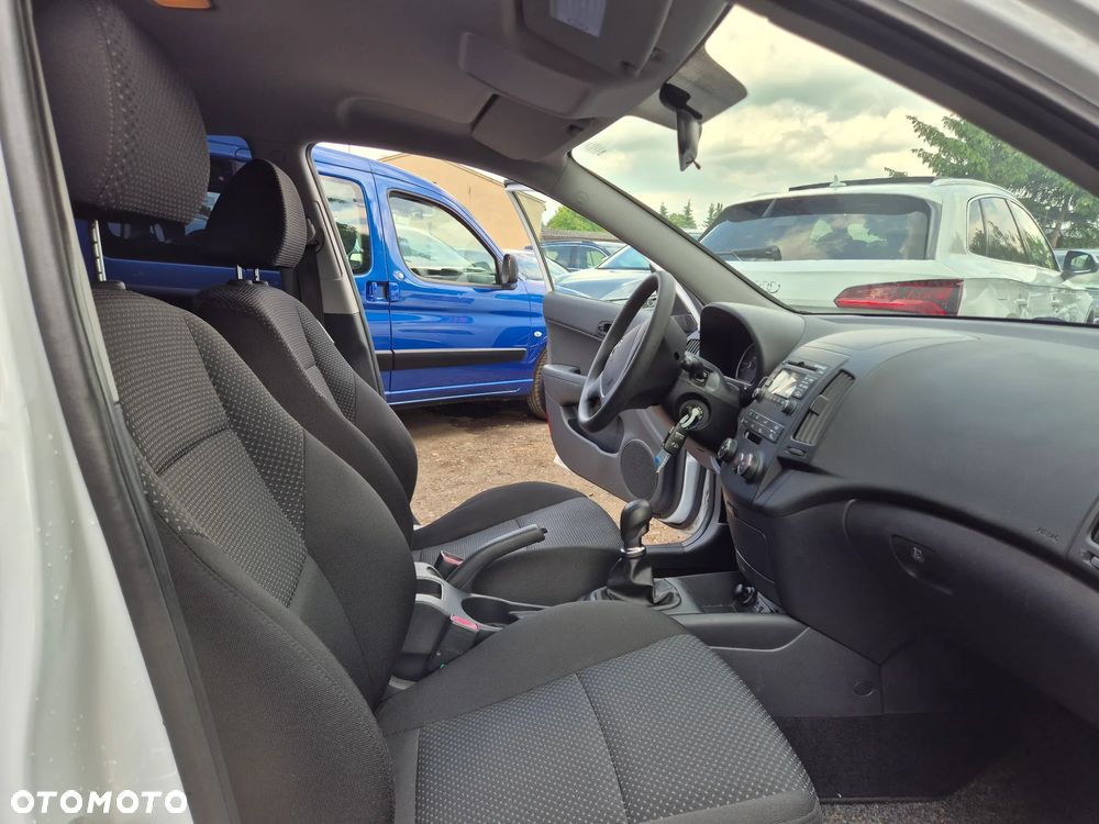 Hyundai i30 1.4 FIFA WM Edition - 20