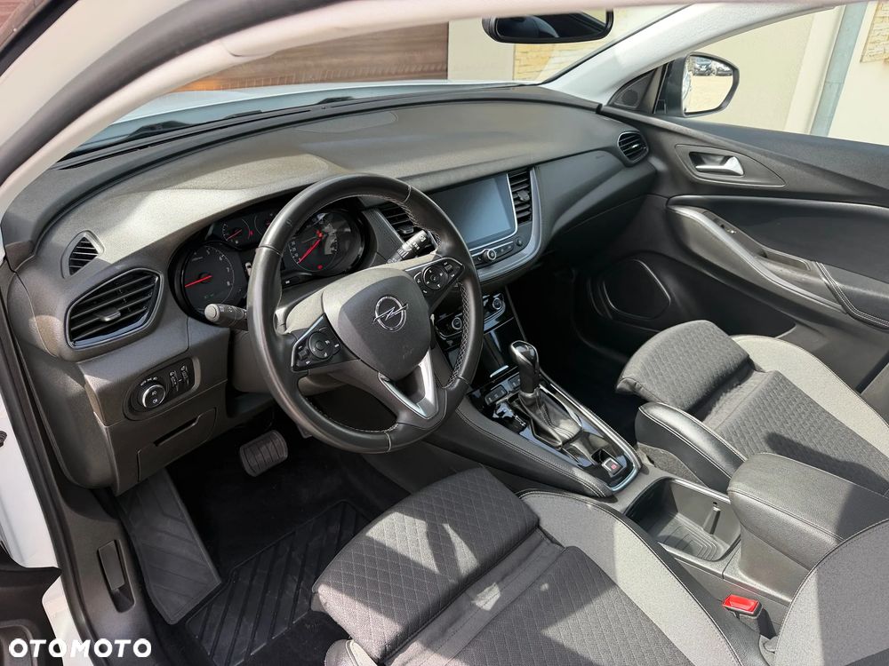 Opel Grandland X - 13