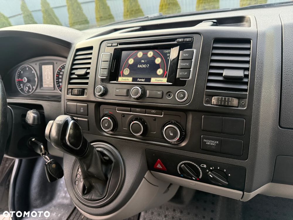 Volkswagen TRANSPORTER LONG BRYGADÓWKA DOKA - 15