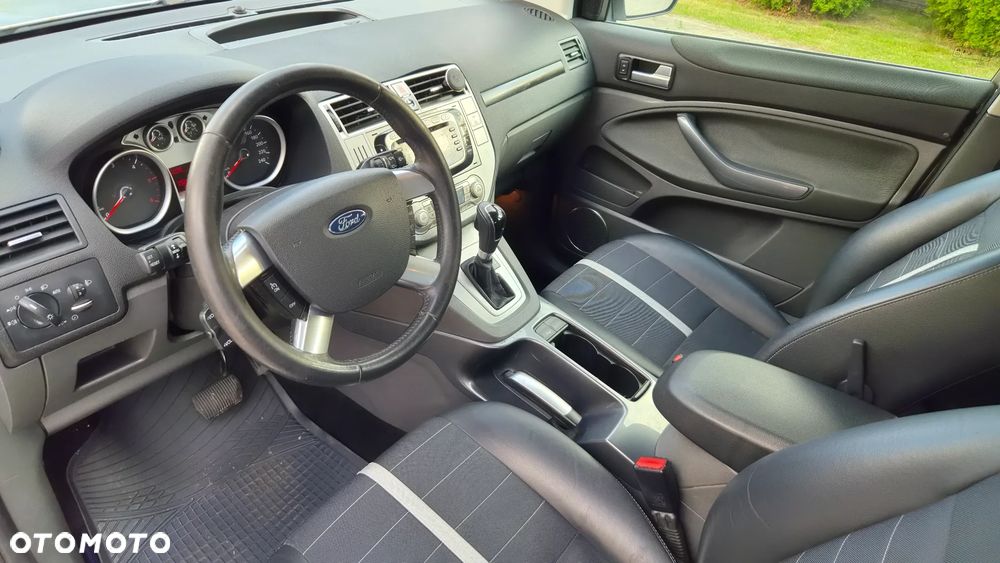 Ford Kuga 2.0 TDCi 4x4 Titanium - 11