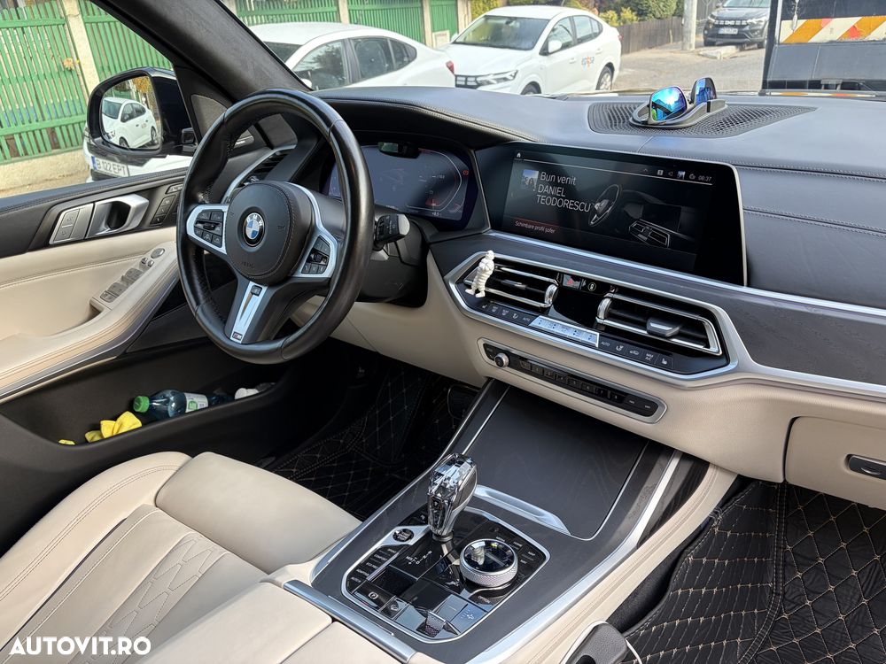 BMW X7 - 7