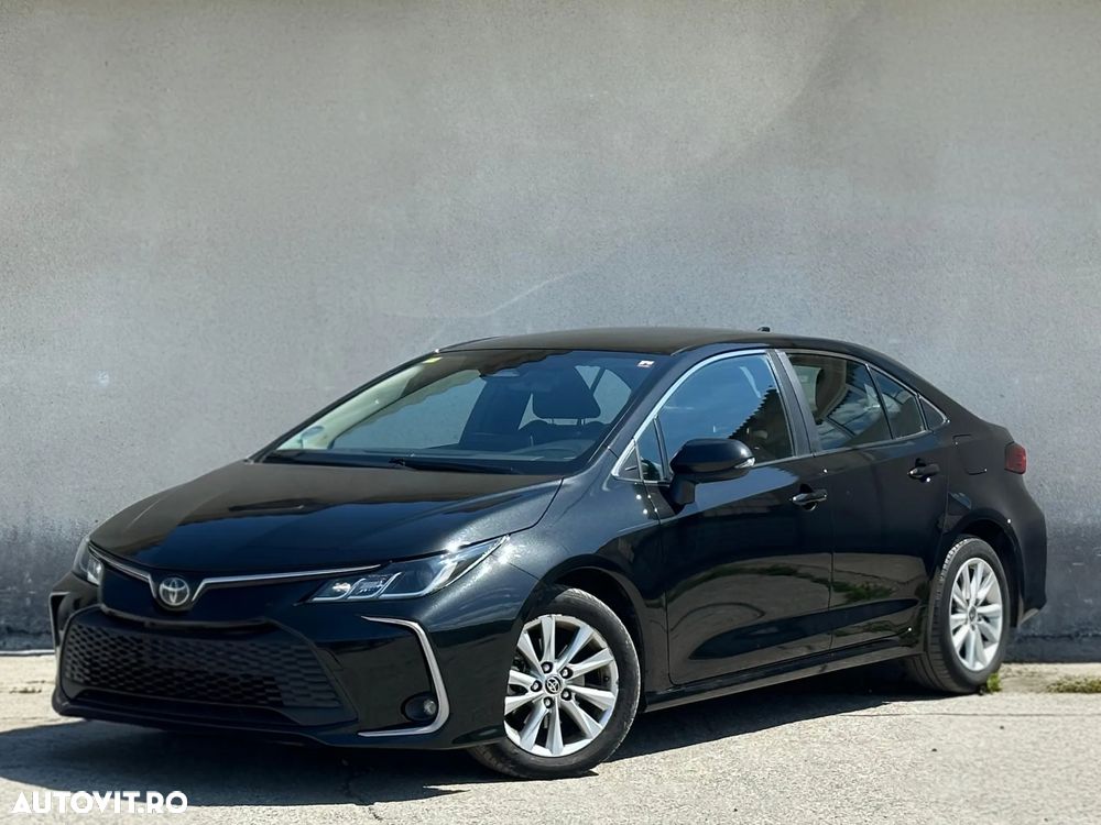Toyota Corolla 1.8 Business Edition - 1