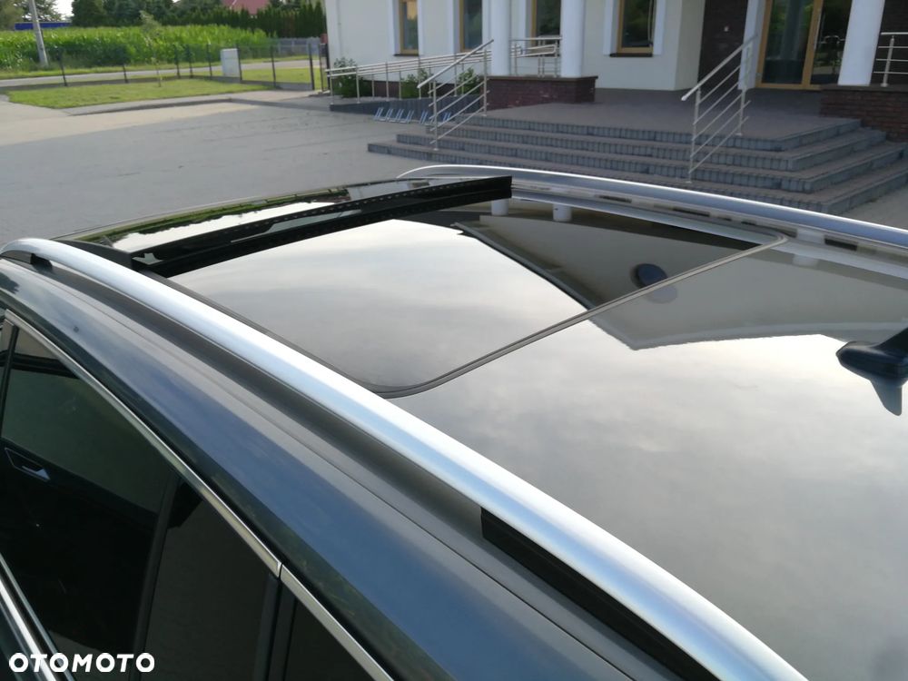 Volkswagen Touran - 20