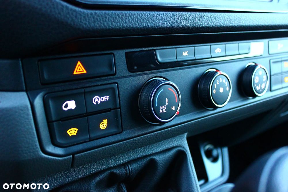 MAN TGE 3.140 2.0 TDI 140KM L3H2 BLASZAK 3 OSOBOWY PERFEKT AUTO VF23% - 20