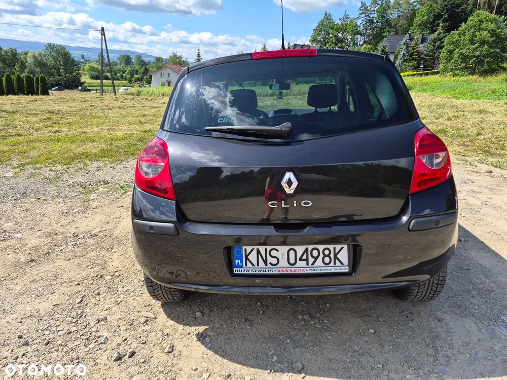 Renault Clio - 6