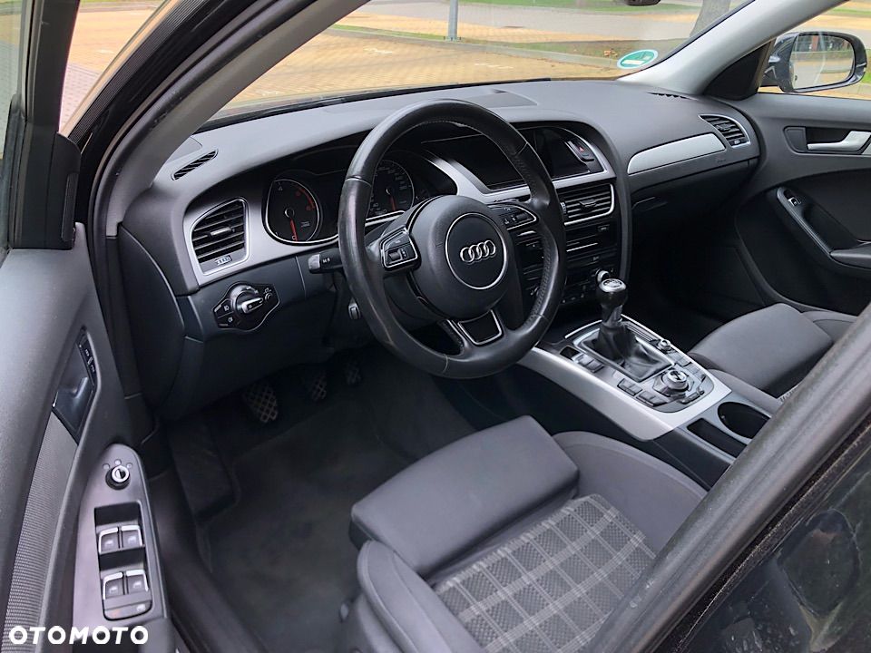 Audi A4 Avant - 30