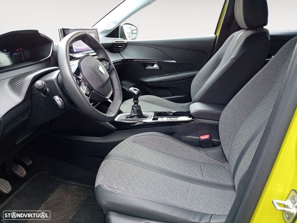 Peugeot 208 1.2 PureTech Allure — fotografia 9