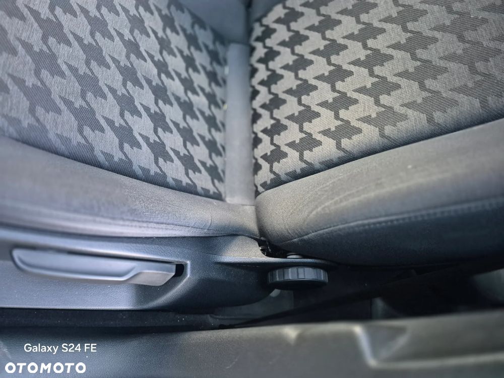 Audi A3 Sportback 1.6 TDI S line Sportpaket - 31