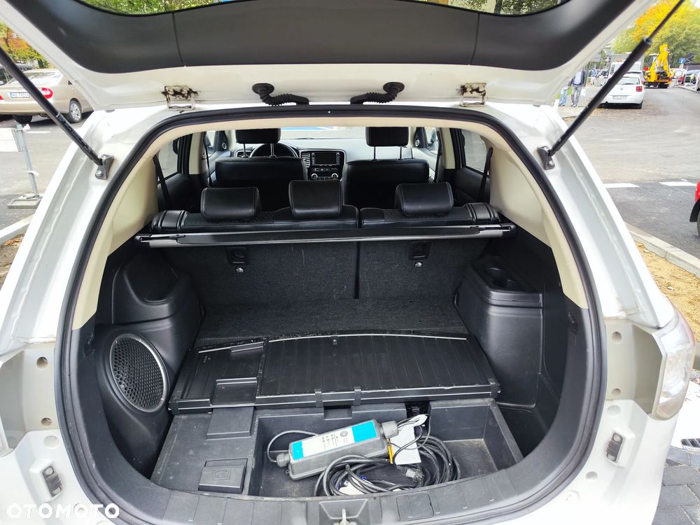 Mitsubishi Outlander 2.0 4WD - 19