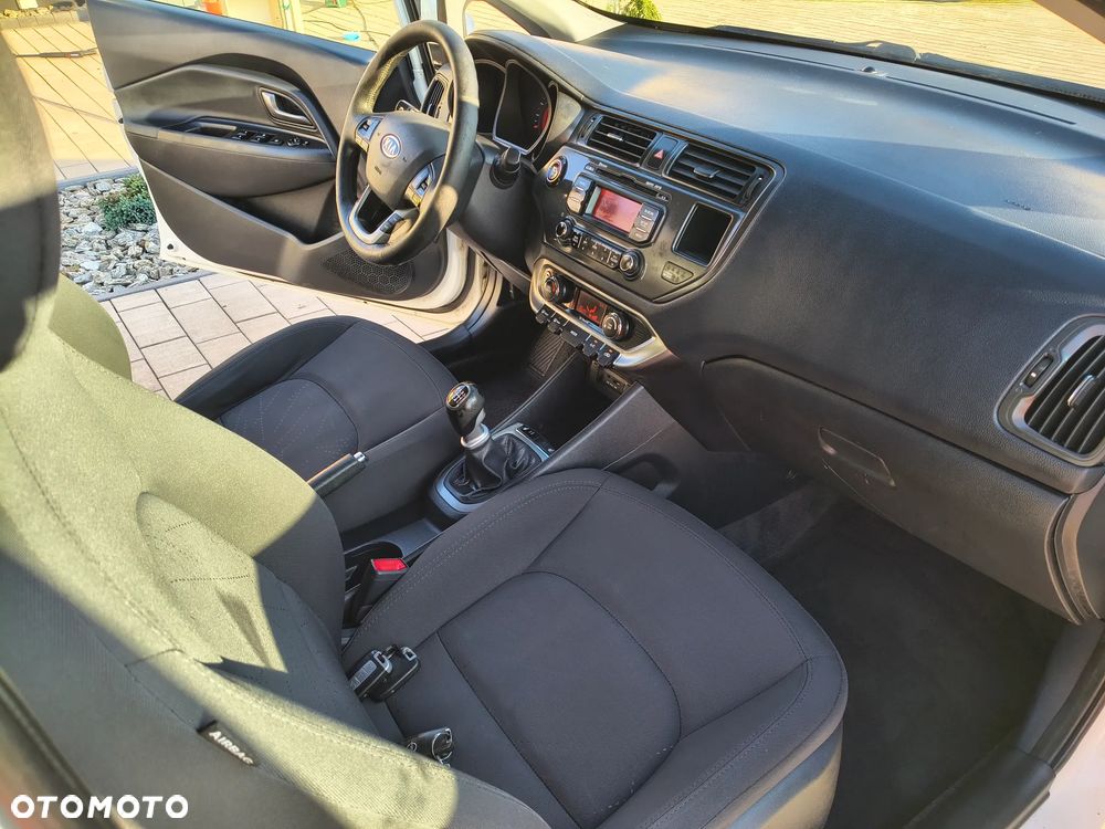Kia Rio 1.4 crdi L - 11