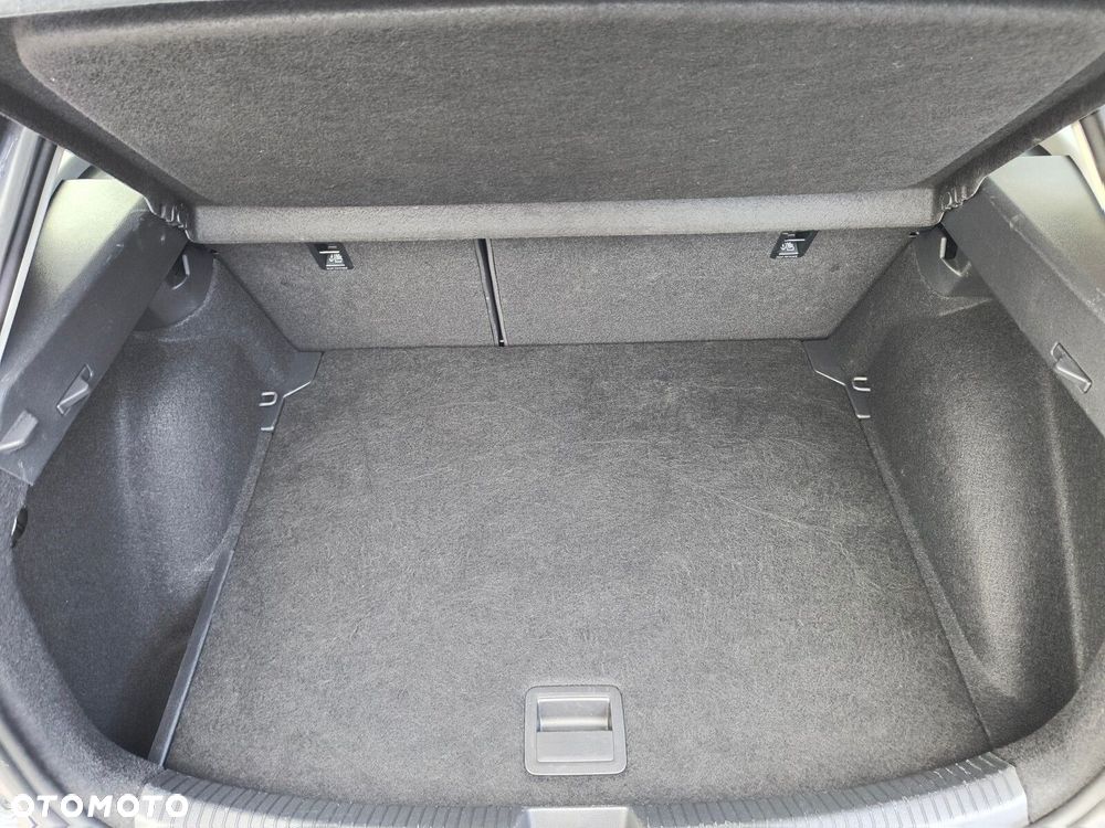 Volkswagen Taigo - 32