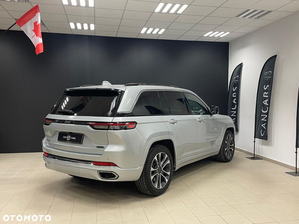 Jeep Grand Cherokee - 18