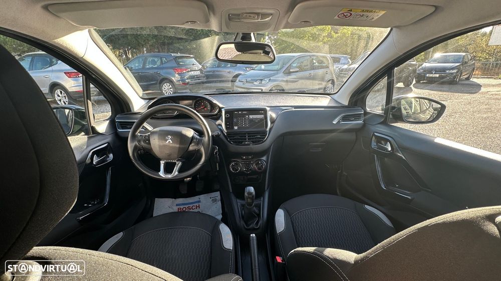 Peugeot 208 1.2 PureTech Style - 11