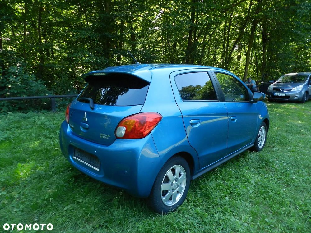 Mitsubishi Space Star - 16