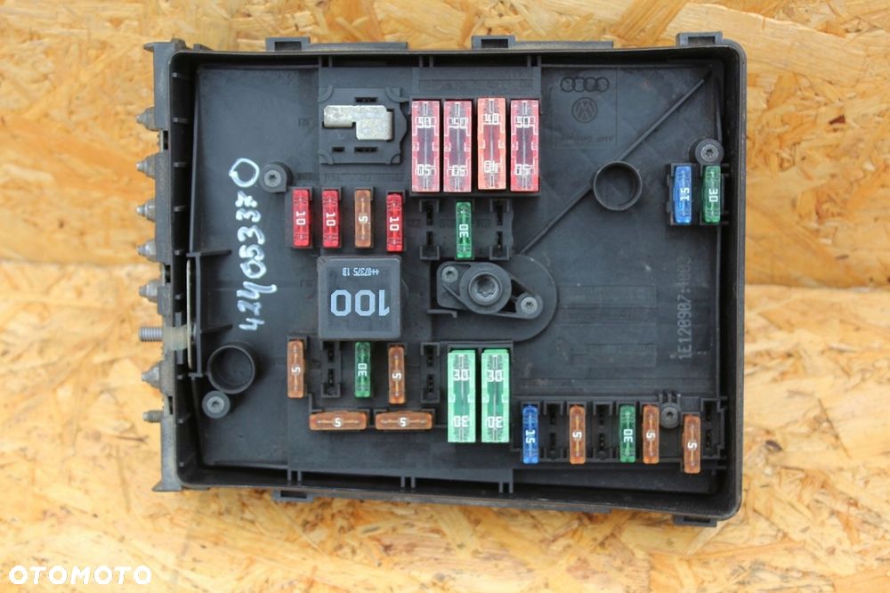 Moduł BSI skrzynka bezpieczników VW GLF 5 V 1K0037125 - 1