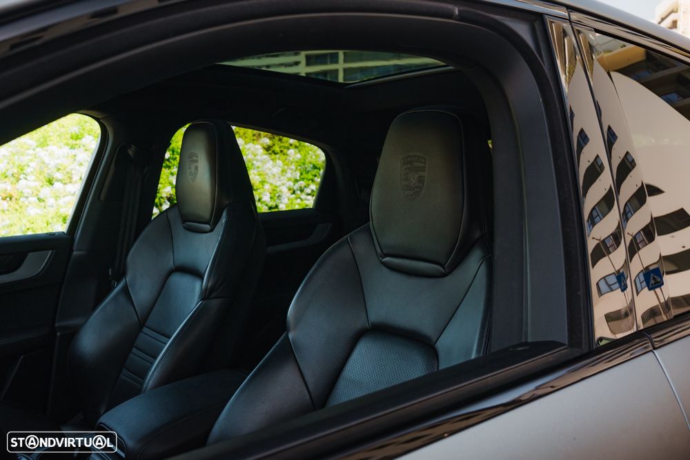 Porsche Cayenne — fotografia 12