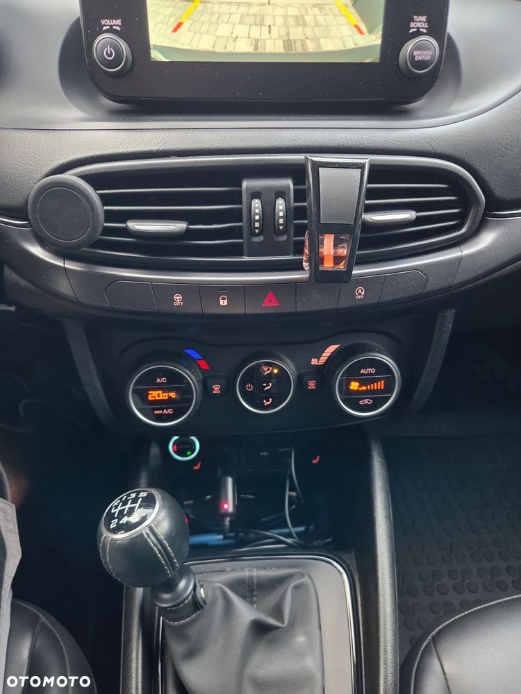 Fiat Tipo 1.4 T-Jet 16v S-Design - 12