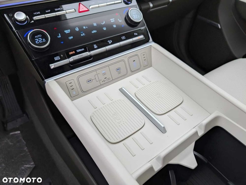 Hyundai Santa Fe 1.6 T-GDI HEV Calligraphy 4WD 6os - 17