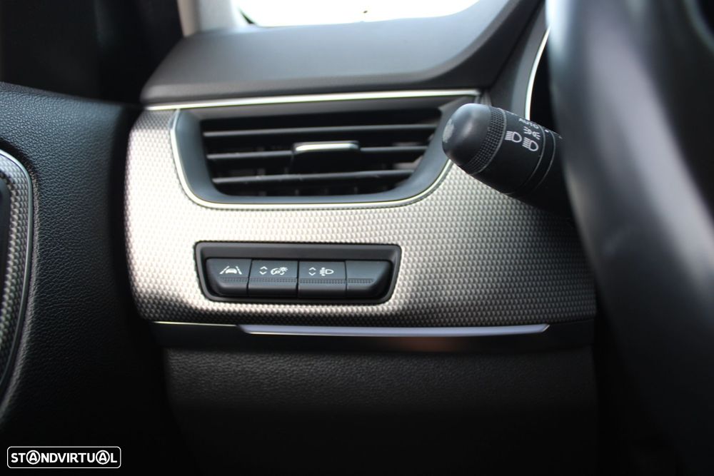 Renault Arkana 1.6 E-Tech Intens - 23
