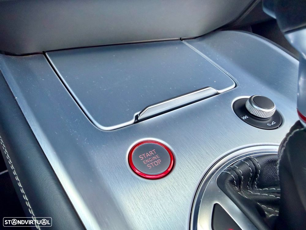 Audi TTS Roadster 2.0 TFSi quattro S Tronic - 31