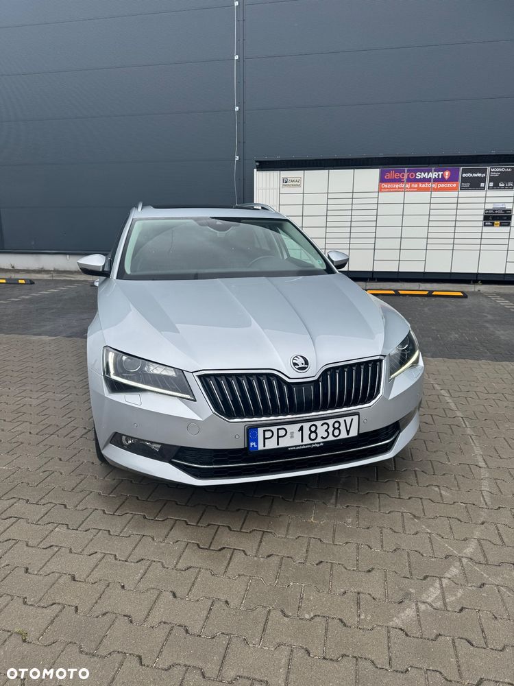 Skoda Superb 1.8 TSI DSG SportLine - 2