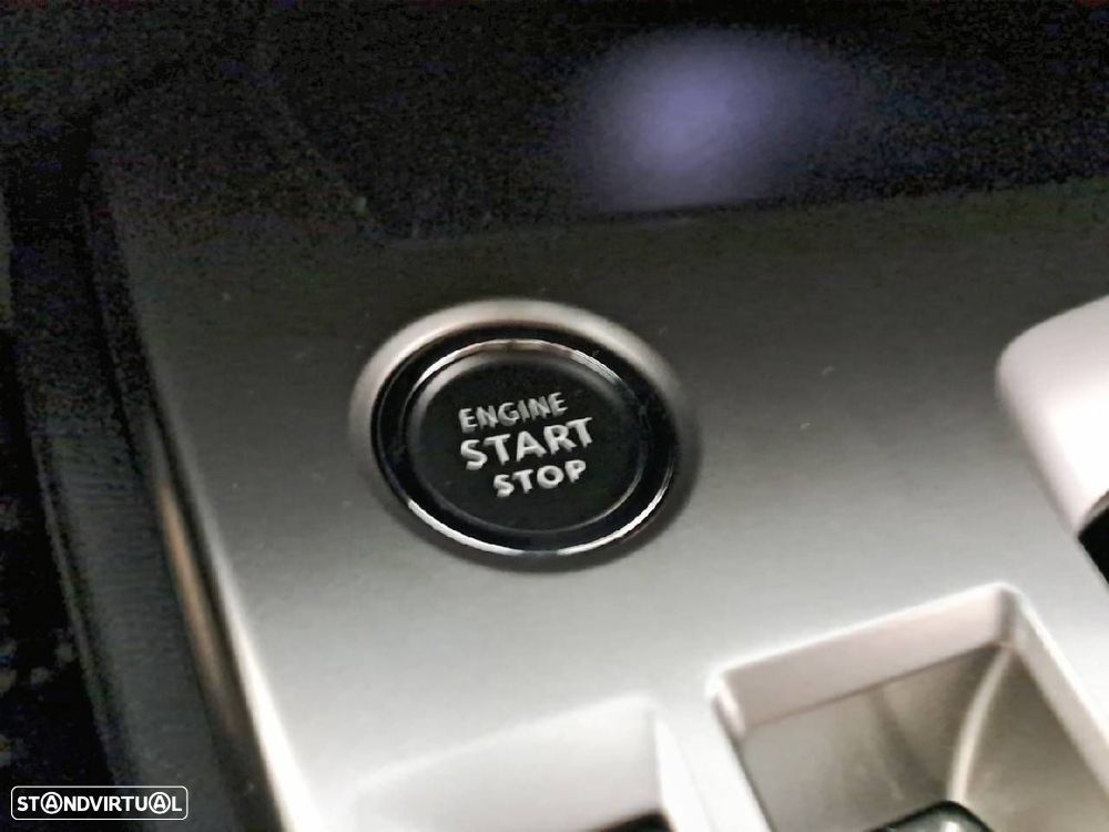 Peugeot 408 1.2 Hybrid Allure e-DCS6 - 17