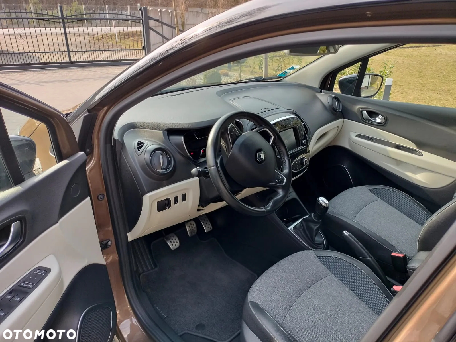 Renault Captur - 8
