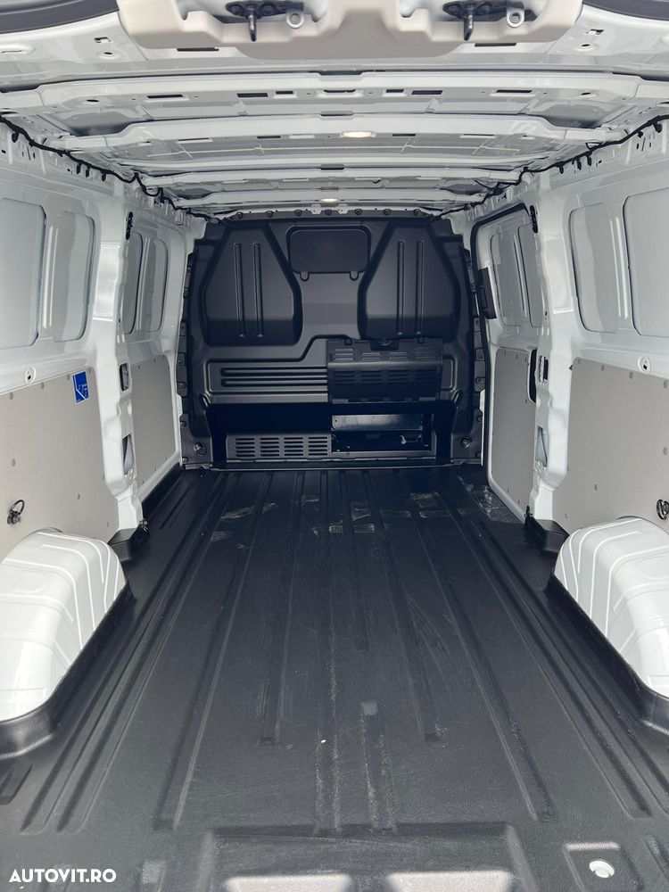 Volkswagen Transporter furgon lung 150cp - 8