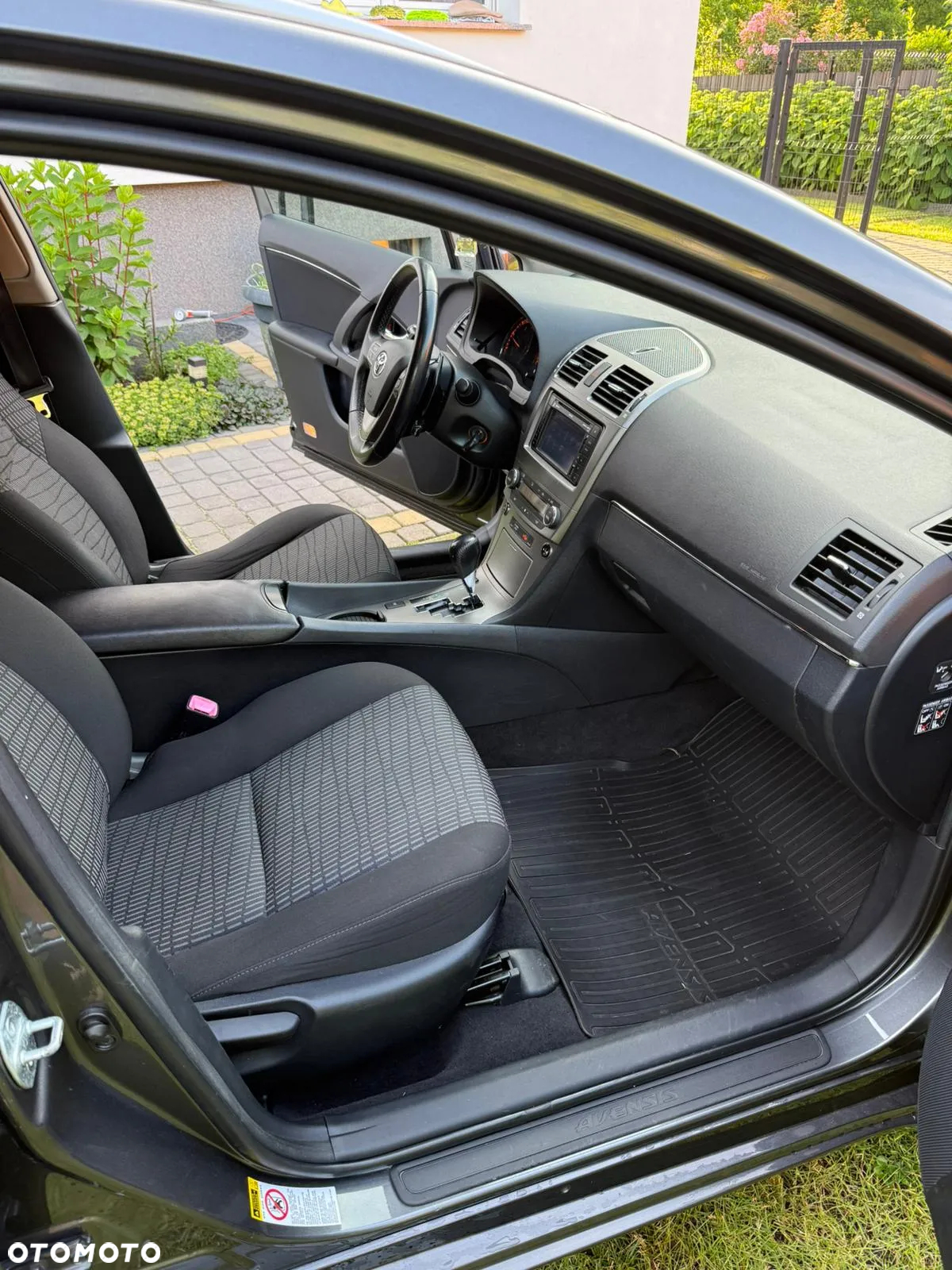 Toyota Avensis 2.2 D-4D Premium - 29