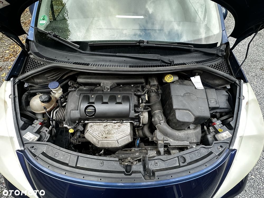 Peugeot 207 - 4