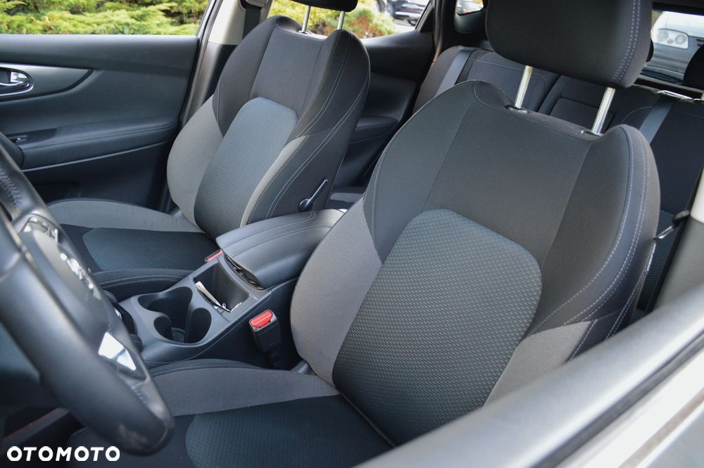 Nissan Qashqai 1.3 DIG-T DCT TEKNA - 23