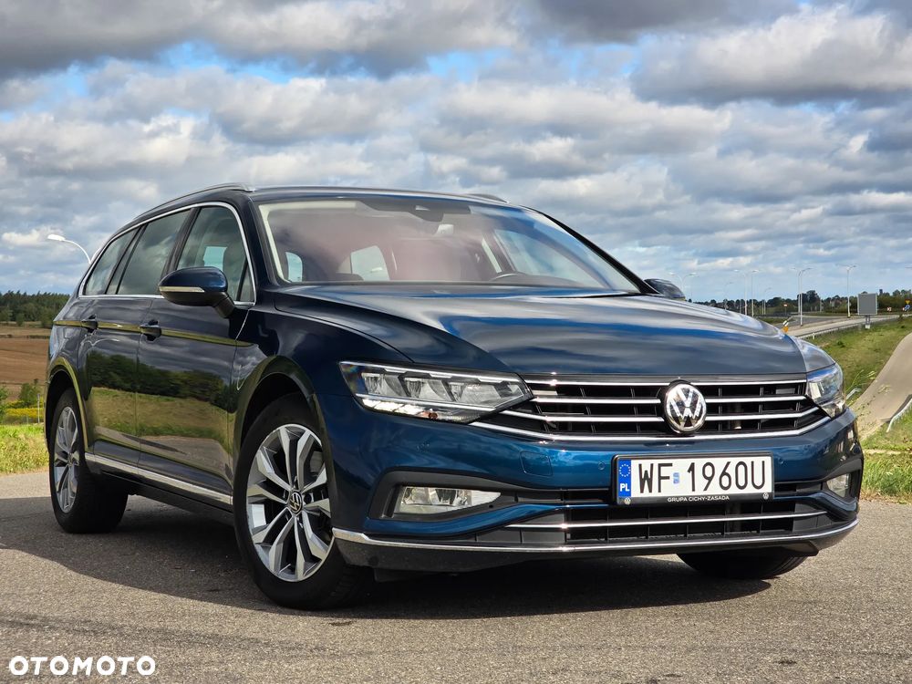 Volkswagen Passat Variant 2.0 TDI EVO Elegance DSG - 16