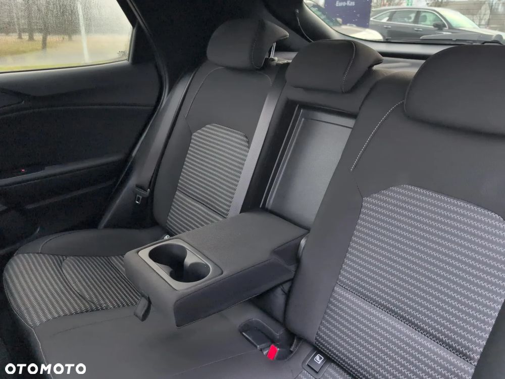 Kia XCeed 1.5 T-GDI M - 16